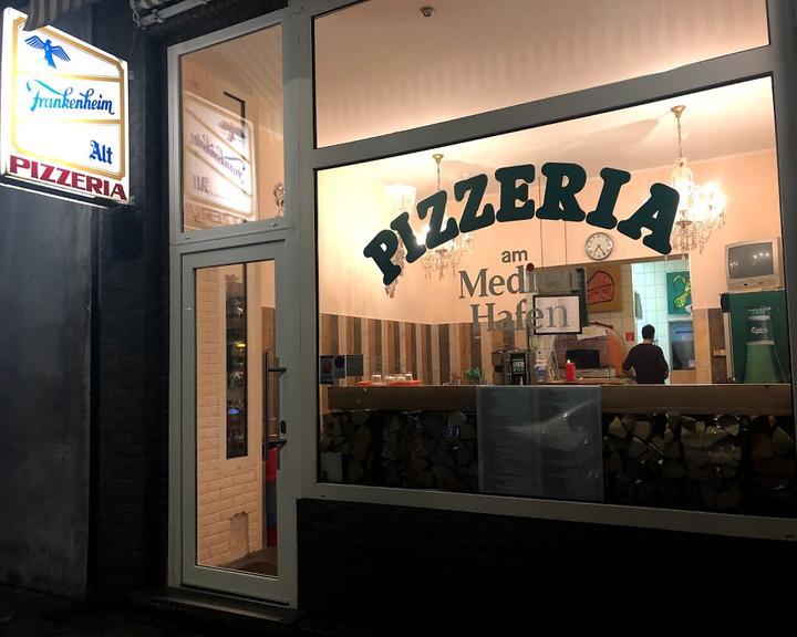 Pizzeria am Medienhafen